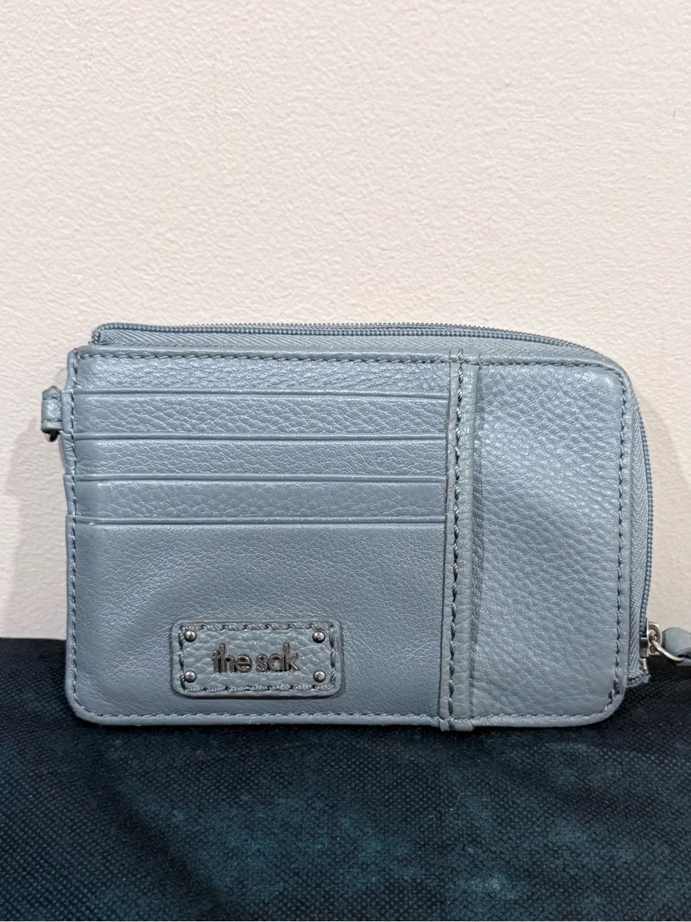 🔥The Sak Light Gray Leather Card Zip coin Bag EC🔥